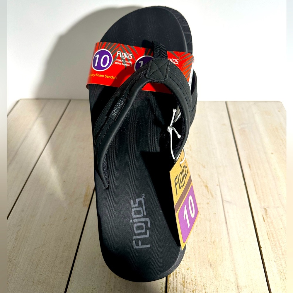 Men’s Flojos Classic Black Sandals/ flip flops SZ 10 NWTS